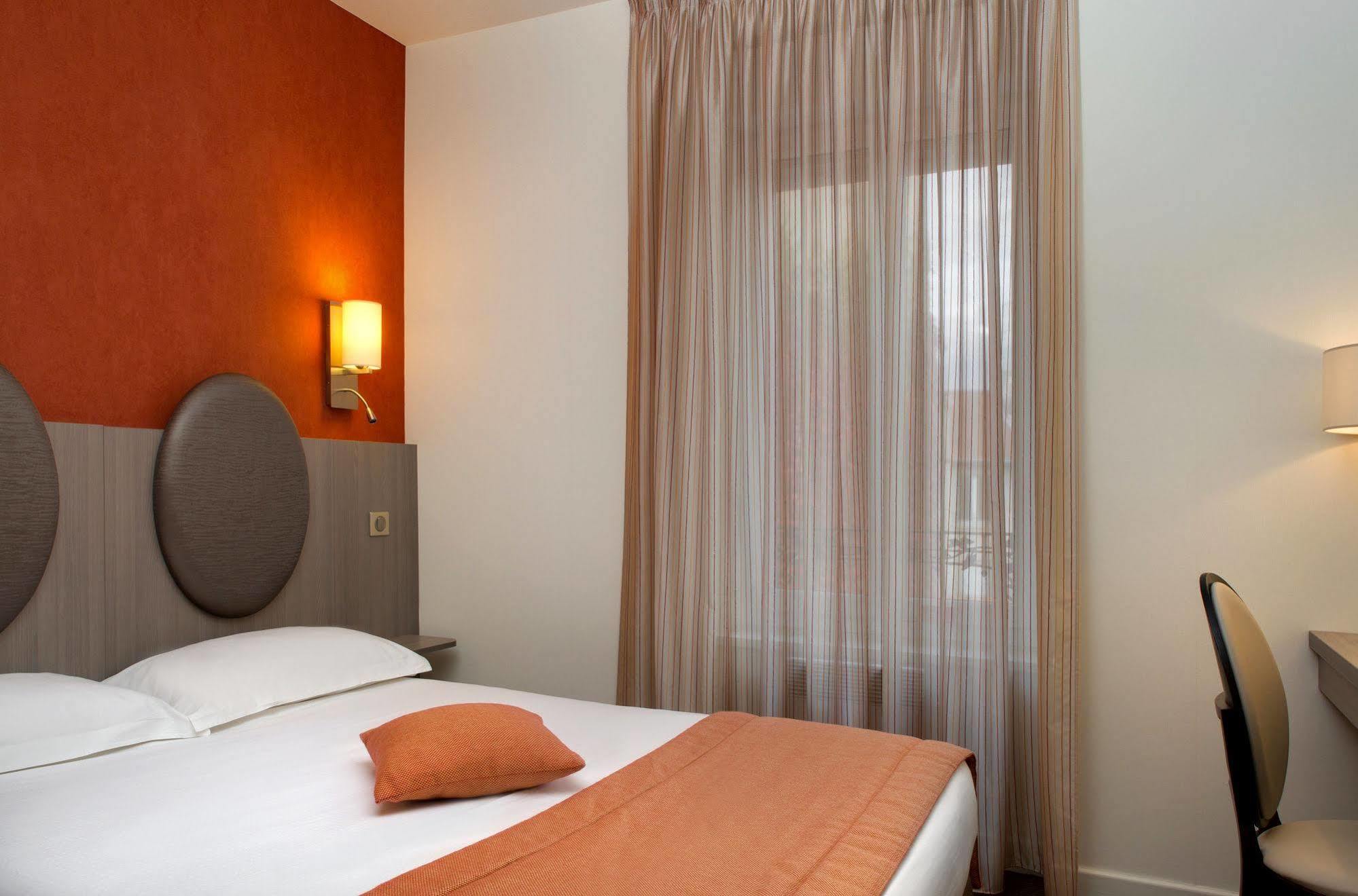 Hotel Arverna Vichy - Clt'Hotel Kültér fotó