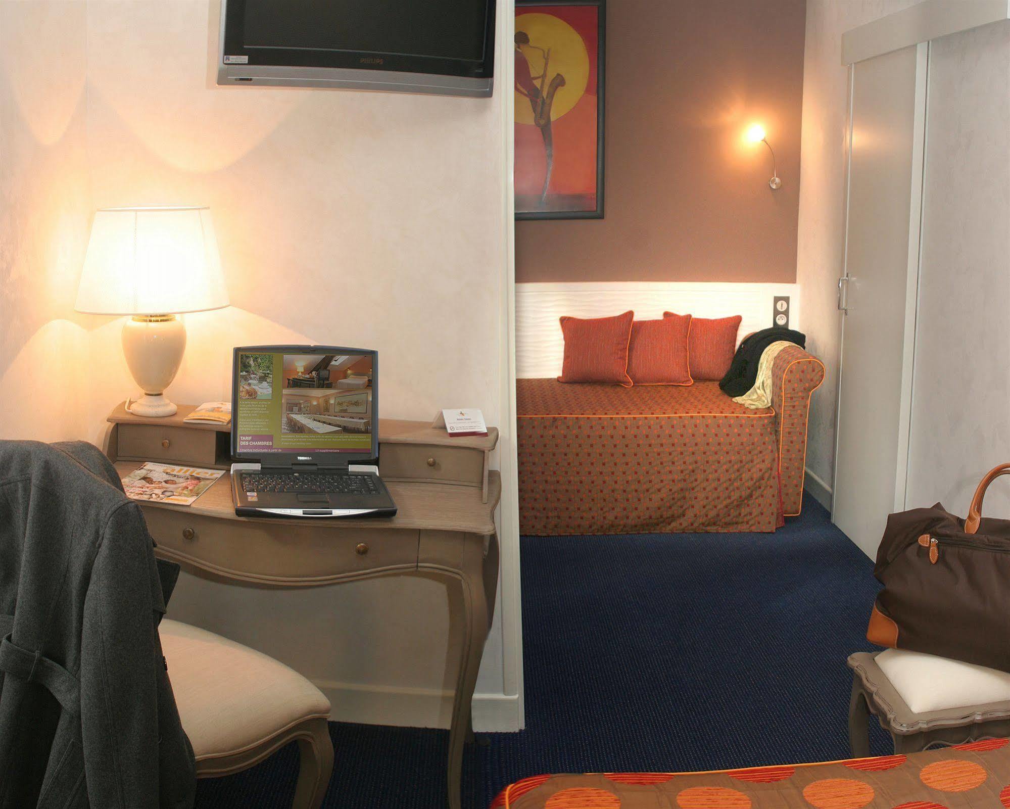 Hotel Arverna Vichy - Clt'Hotel Kültér fotó