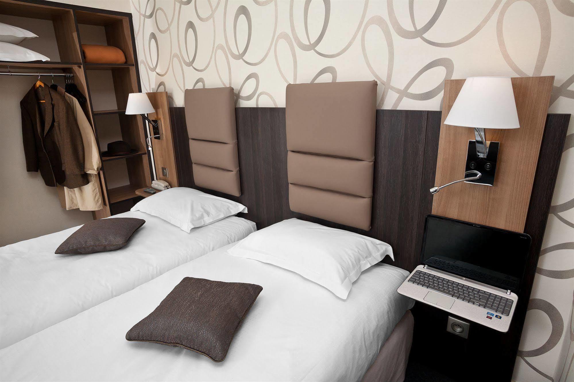 Hotel Arverna Vichy - Clt'Hotel Kültér fotó